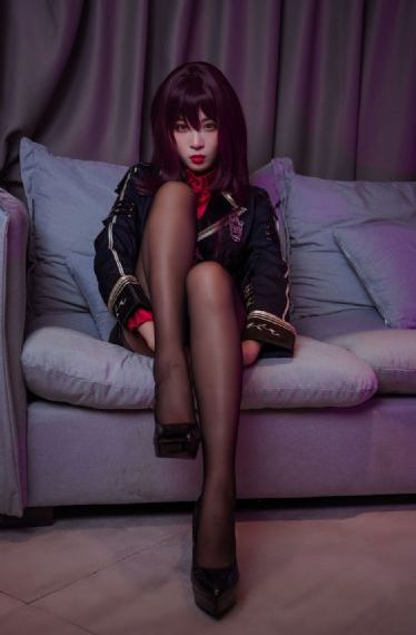 复仇女抢手