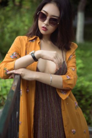 妈妈朋友的女儿